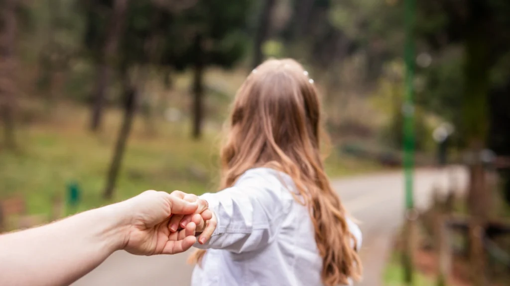 Simpatia para atravessar o caminho de alguém no amor