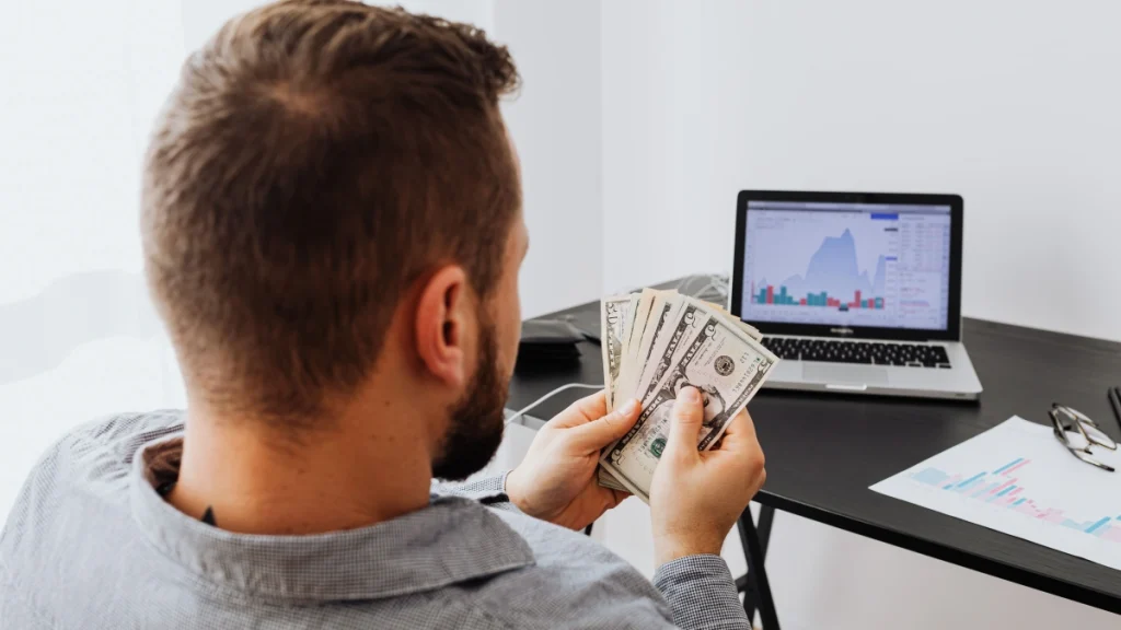 Simpatia para conseguir dinheiro extra